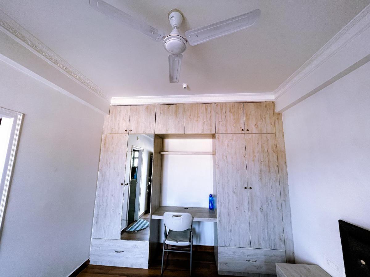 Rvr Home - Beautiful Rooms 벵갈루루 외부 사진